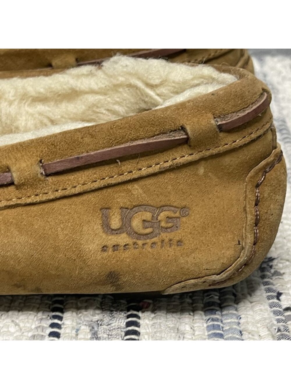 UGG Dakota Chestnut Suede Sheepskin Lined Moccasin Slippers Size 10 Women’s - Picture 11 of 11